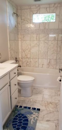 10690 8th St, Naples, FL 34108-1836