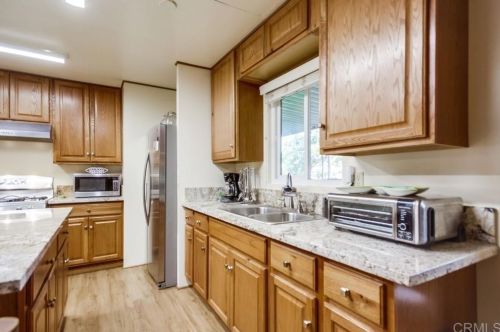 15613 Hawley Ct, El Cajon CA  exterior