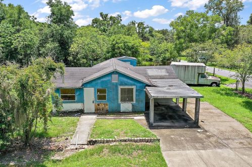 16248 Umatilla Pl, Umatilla, FL 32784-9201