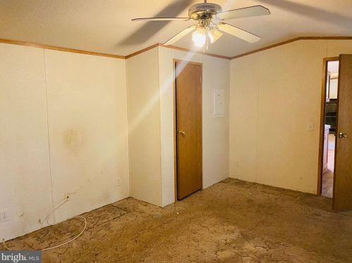 655 Lilac Dr, Smithville PA  17560-9686 exterior