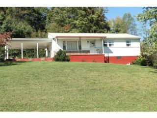 341 Mullins St, Kingsport, TN 37665-1624