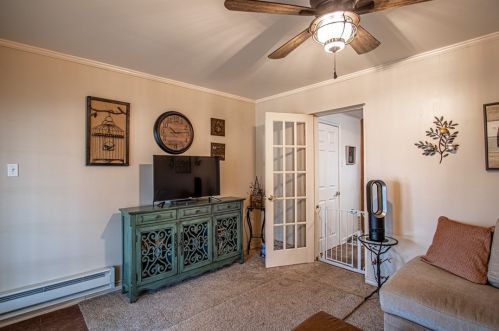 453 Riverview Dr, New Kensington PA  15068-5936 exterior