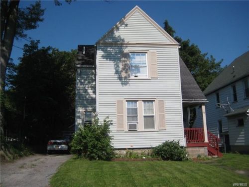 8 Pringle Ave, Batavia, NY 14020-3537