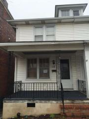 16 Park St, Yoe, PA 17313-2316