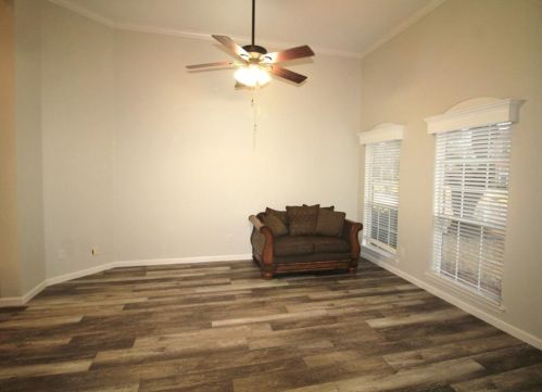 5605 Southampton Dr, Richardson TX  75082-4939 exterior