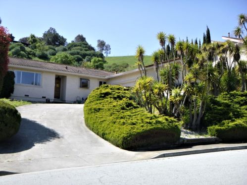 171 Lang St, San Juan Bautista, CA 95045-9402