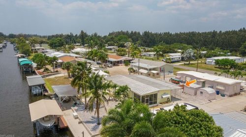 4995 Curlew Dr, Saint James City FL  33956-2826 exterior