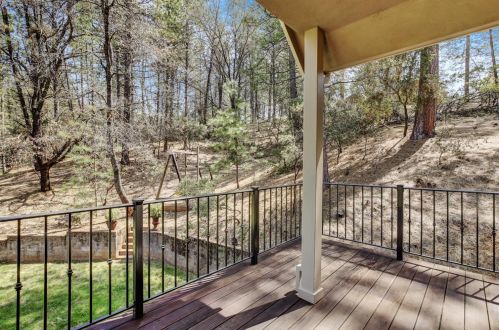 18880 Blackhawk Ct, Grass Valley CA  95949-8324 exterior