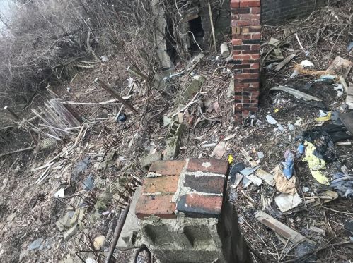 2258 Hawthorne Ave, Pittsburgh PA 15229-2044 exterior