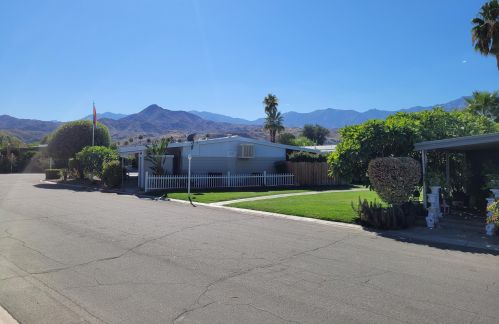 140 Calle Arriba, Palm Springs CA  92264-6329 exterior