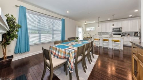 38 Walnut St, Little Falls NJ  07424-1402 exterior