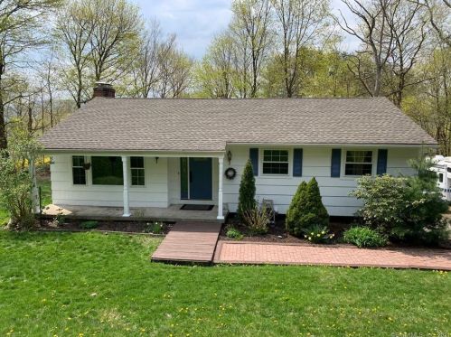 6 Fordyce Ct, Northville, CT 06776-3621