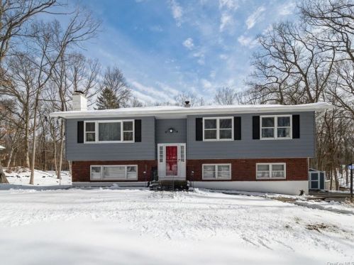 48 Jack And Jill Rd, Poughquag, NY 12570-5031