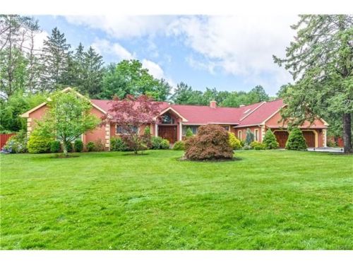 35 Palmer Ln, Thornwood, NY 10594-2208