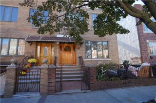 1736 62nd St, Brooklyn, NY 11204-2841