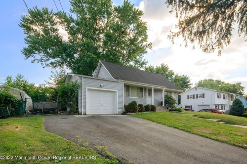 2 Dina Pl, Jackson Twp NJ 08527-1124 exterior