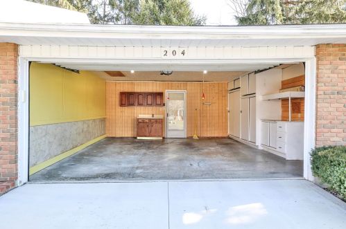 204 Green Tree Ln, Bellefontaine OH  43311-2734 exterior