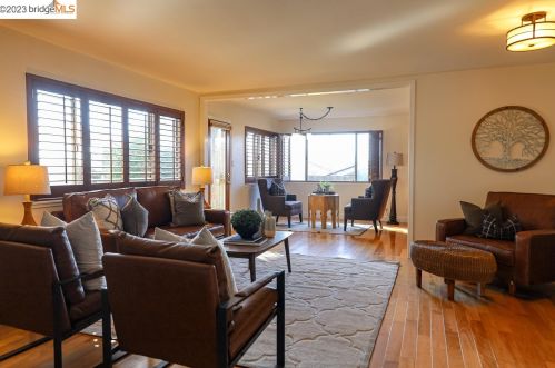 677 Briergate Way, Hayward CA  94544-7201 exterior