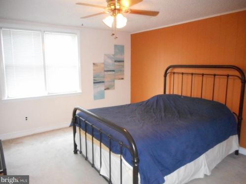 330 Pine St, Manor PA  19036-1008 exterior