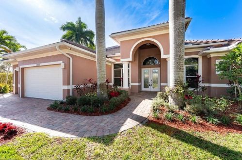 3987 Stonesthrow Ct, Naples, FL 34109-0726