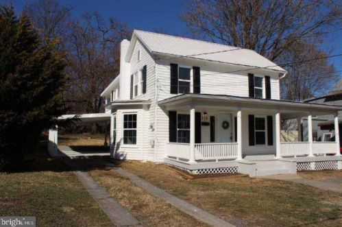 218 Commerce St, Woodstock VA  22664-1434 exterior