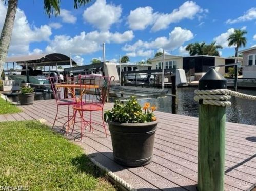 17901 Peppard Dr, Fort Myers Beach, FL 33931-7150