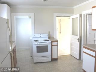 504 Claiborne Ave, Fredericksburg VA  22405-2506 exterior