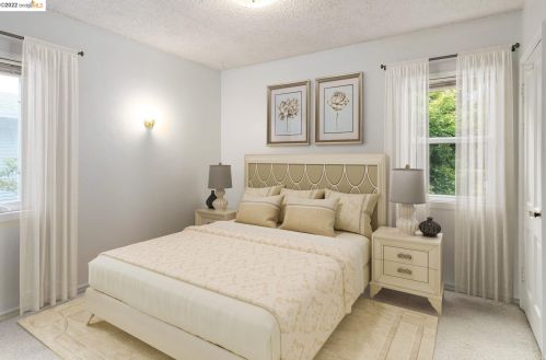 3963 Coolidge Ave, Oakland CA  94602-3428 exterior