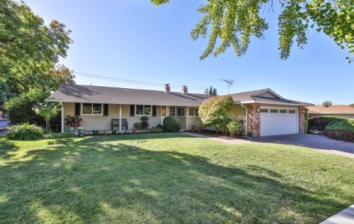 1485 Newfoundland Dr, Sunnyvale, CA 94087-4240
