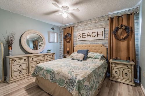 3229 Seven Springs Blvd, New Port Richey FL  34655-3351 exterior