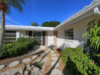 5030 Sandy Beach Ave, Sarasota, FL 34242-1534