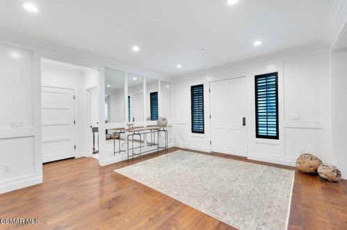 820 Mandalay Bch Rd, Oxnard CA 93035-1078 exterior