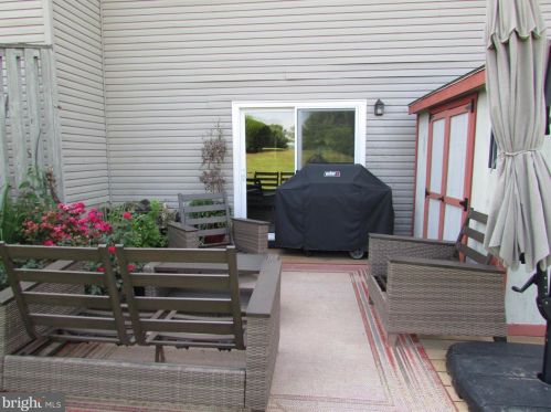 68 Pennypacker Dr, Collegeville PA  19473-1048 exterior