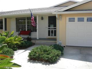 1400 Arthur St, Orlando, FL 32804-2803