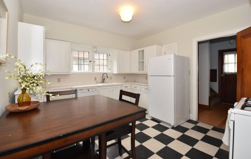 4453 Cramer St, Milwaukee WI 53211-1603 exterior