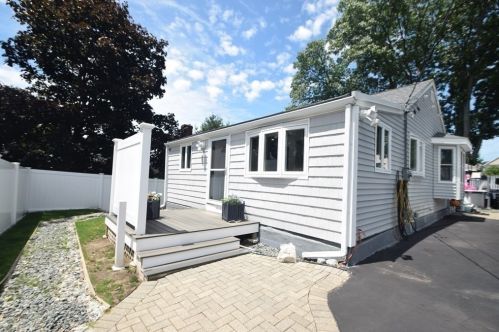 20 Magnolia St, Saugus, MA 01906-2084