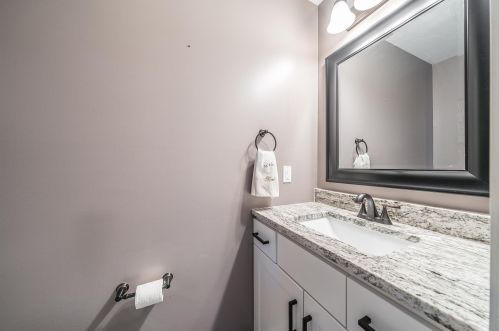 7381 Maybury Ct, Florence KY  41042-8137 exterior