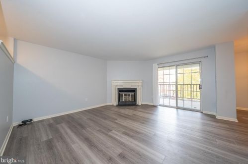 194 Valley Stream Ln, Wayne, PA