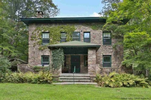 44 Wilmot Way, Phoenicia, NY 12464-5331