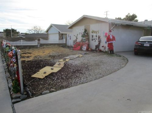 45451 Foxton Ave, Lancaster, CA 93535-1811