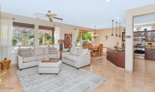 15234 Waterford Dr, Sun City, AZ 85374-8582