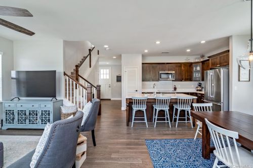 91-1420 Kaileolea Dr, Ewa Beach, HI 96706-5033