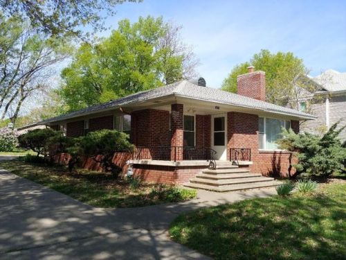 407 Forest Ave, Petrolia, KS 66720-1718