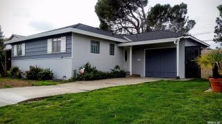 5612 Harold Way, Sacramento, CA 95822-3128