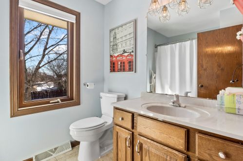 1243 40 Ave, Kenosha WI 53144-2901 exterior