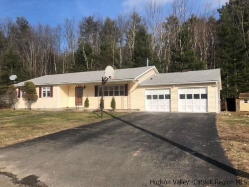 16 Beechford Dr, Boiceville, NY 12412-5207