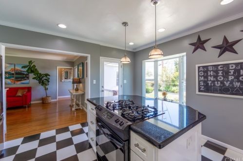4209 Theresa St, Long Beach CA  90814-1719 exterior