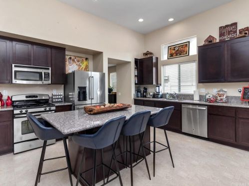 35124 Sorrel Ln, Lake Elsinore CA  92532-2802 exterior