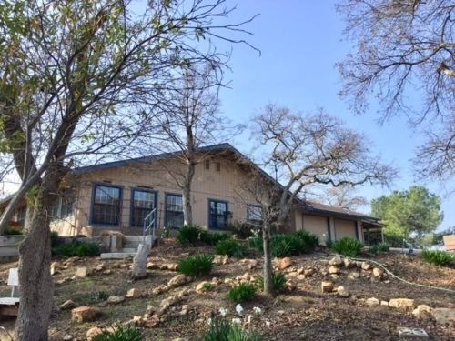 14916 Garlock Ln, Prather, CA 93651-9731