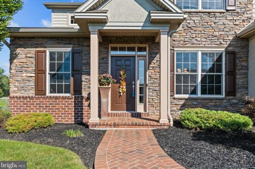 7074 Beaver Creek Rd, Harrisburg, PA 17112-9314
